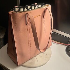 🛑 1 hour sale. Marc Jacobs, Tan Blush Leather Tote, CLEAN